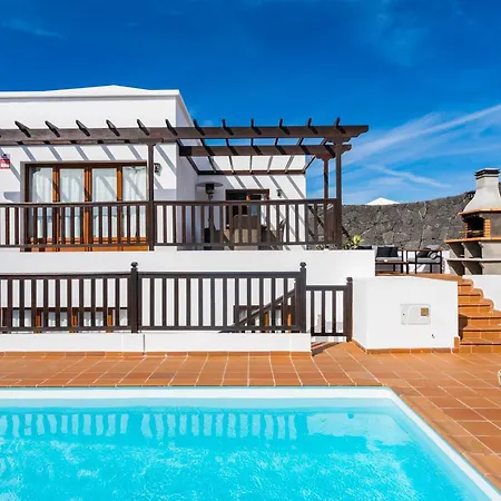 Inviting 4-bed In Villa *